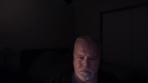 Snapshot of gmctruckguy chatting on January 23, 11:05 pm gmctruckguy online show from January 23, 11:05 pm