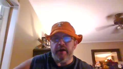 IDKIDCIDGAF online show from October 5, 7:17 am