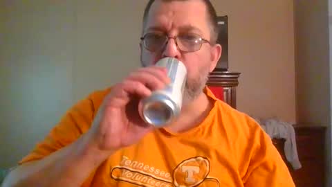 IDKIDCIDGAF online show from May 5, 4:26 pm