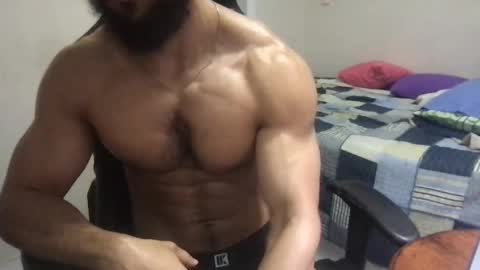 god hunkules online show from December 22, 6:15 pm