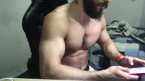 god hunkules online show from January 7, 7:38 pm