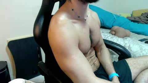 god hunkules online show from March 19, 6:45 pm