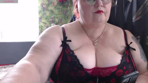 Goddess online show from January 30, 9:04 am