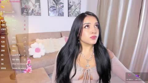 Snapshot of goddess8love chatting on November 27, 5:42 am goddess8love online show from November 27, 5:42 am