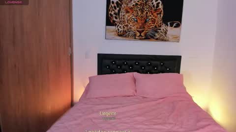 goddess_eli77 online show from October 6, 2:31 am