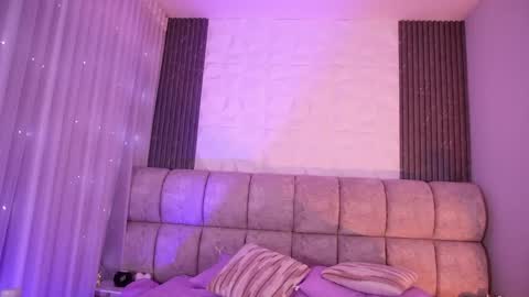 goddess_eli77 online show from May 22, 3:13 am
