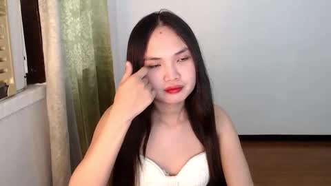 Snapshot of goddess_hela chatting on March 26, 7:36 am Hela online show from March 26, 7:36 am