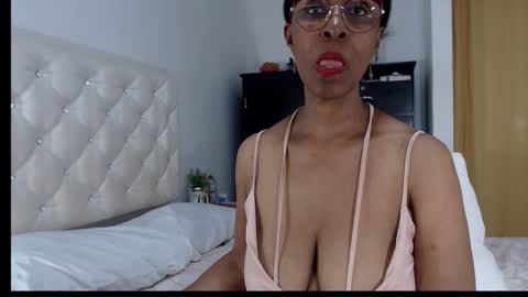 Snapshot of goddess_judy chatting on November 30, 10:14 pm goddess judy online show from November 30, 10:14 pm