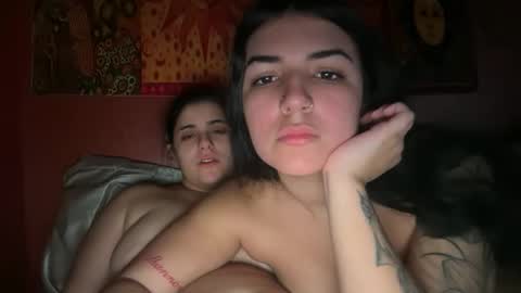 Snapshot of goddess_madii chatting on December 18, 8:20 am Madii online show from December 18, 8:20 am