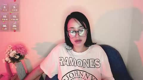 M A R T I N A  online show from November 21, 12:21 am