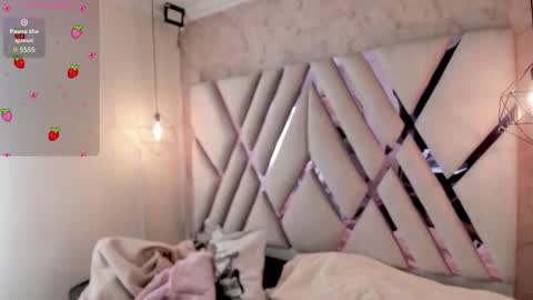 Snapshot of goddess_martina chatting on February 16, 12:23 pm M A R T I N A online show from February 16, 12:23 pm