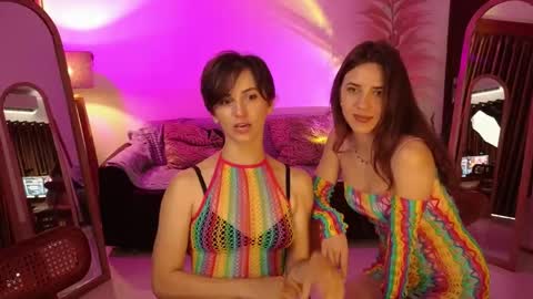   330 UTC2 girls   online show from May 10, 3:01 am