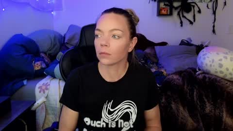 Snapshot of goddess_of_mars chatting on January 16, 2:51 pm Patricia Mars Goddess of Mars twitter thegoddessmindy online show from January 16, 2:51 pm