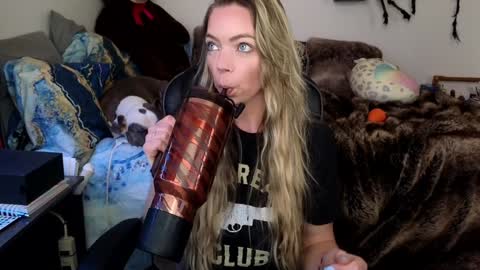 Snapshot of goddess_of_mars chatting on January 23, 6:24 pm Patricia Mars Goddess of Mars twitter thegoddessmindy online show from January 23, 6:24 pm