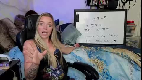 Snapshot of goddess_of_mars chatting on September 9, 4:06 pm Patricia Mars Goddess of Mars twitter thegoddessmindy online show from September 9, 4:06 pm