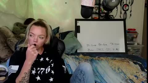 Snapshot of goddess_of_mars chatting on September 11, 3:23 pm Patricia Mars Goddess of Mars twitter thegoddessmindy online show from September 11, 3:23 pm