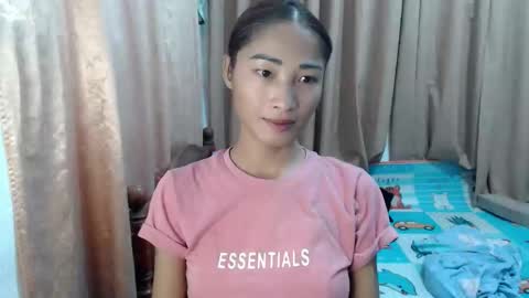 goddess_queen25 online show from March 31, 2:35 am