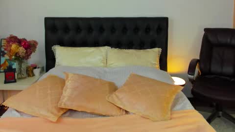 Katrin online show from October 11, 5:39 am