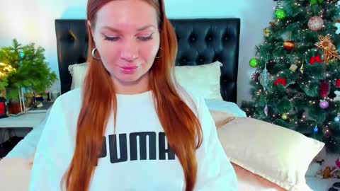 Snapshot of goddess_squirt_ chatting on January 15, 7:35 am Katrin online show from January 15, 7:35 am