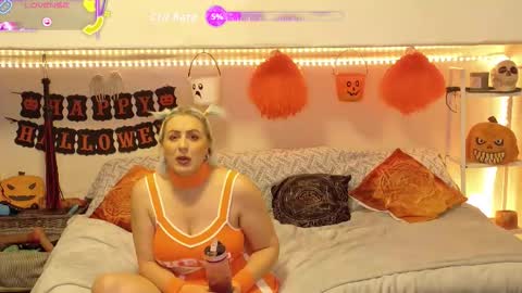 Snapshot of goddessalimony chatting on October 25, 9:09 pm Goddess Alimony online show from October 25, 9:09 pm