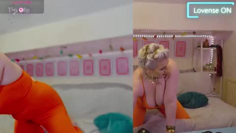 Snapshot of goddessalimony chatting on March 19, 5:11 am Goddess Alimony online show from March 19, 5:11 am