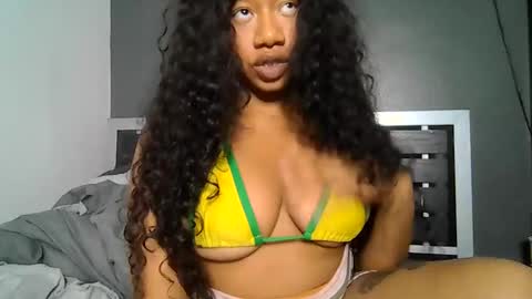 Snapshot of goddessdaisysky chatting on March 23, 3:10 am Goddess Daisy Sky online show from March 23, 3:10 am