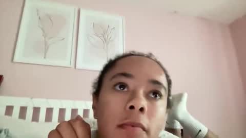 Goddess L online show from June 9, 5:24 pm