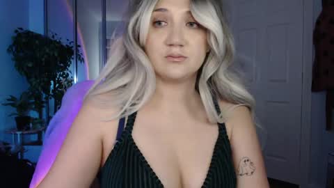 Goddess Emmy online show from May 14, 4:52 am
