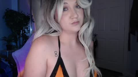 Goddess Emmy online show from May 19, 3:13 am