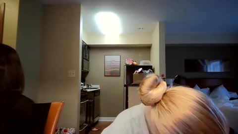 feyaa22 online show from September 21, 5:14 pm