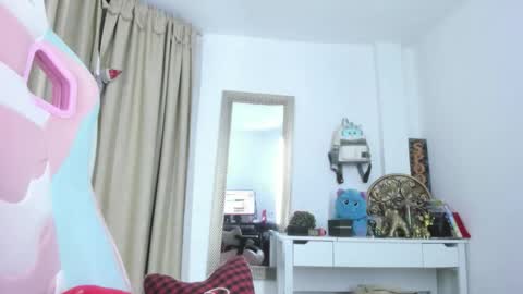 Goddess Jessica and slave Roger online show from December 4, 5:28 am