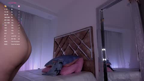 Linda online show from March 14, 11:54 pm