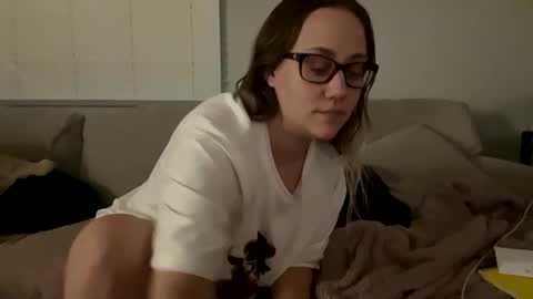 Snapshot of goddessmayvn chatting on March 24, 5:34 am GoddessMayvn online show from March 24, 5:34 am