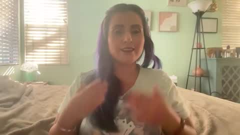 Snapshot of goddessmedusa21 chatting on October 30, 4:41 pm goddessmedusa21 online show from October 30, 4:41 pm