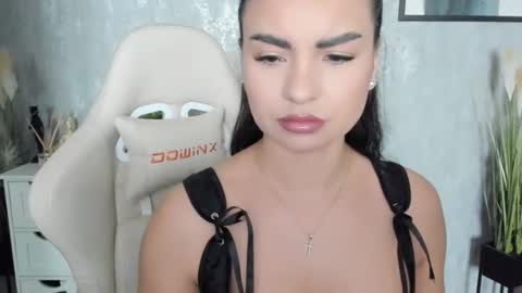 Snapshot of goddessmiaa chatting on February 7, 11:03 am Mistress online show from February 7, 11:03 am