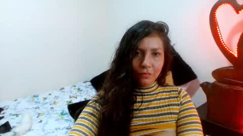  Naih Reyes online show from December 3, 6:59 am