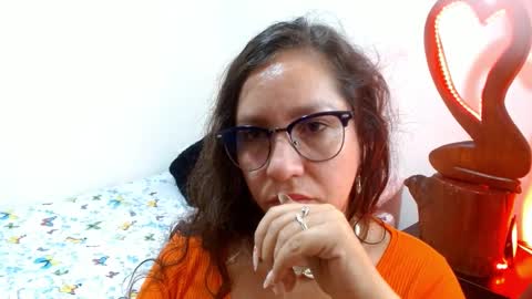  Naih Reyes online show from December 22, 8:27 am