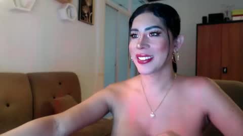 Eva online show from May 7, 2:17 am