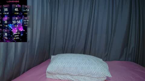 Layla Salvardor online show from October 23, 8:13 am