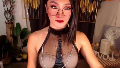 quinnie online show from January 30, 12:29 am