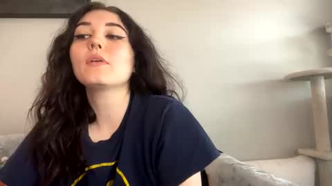 Goddess Raven online show from March 3, 4:14 pm