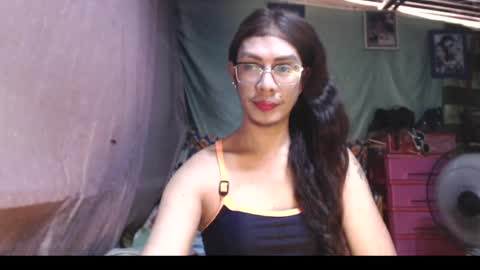 KENNY DOLL online show from May 17, 6:44 am