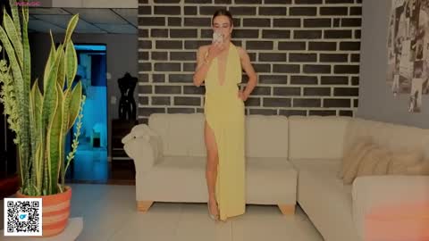 Snapshot of goddivaa chatting on May 10, 3:33 am goddivaa online show from May 10, 3:33 am