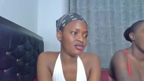 Snapshot of godess_lunah chatting on June 7, 6:55 pm godess_lunah online show from June 7, 6:55 pm