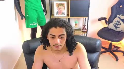 Snapshot of godiegogoxxx chatting on June 29, 10:15 am Diego online show from June 29, 10:15 am