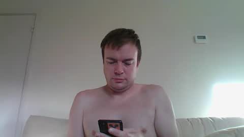 Snapshot of gogo12104 chatting on December 19, 10:22 am jme online show from December 19, 10:22 am