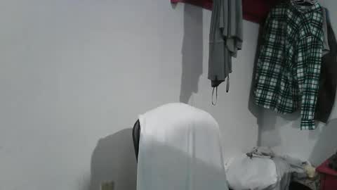 goinwild8900 online show from December 26, 6:52 am