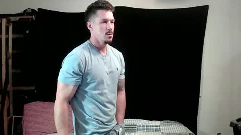 goinwild8900 online show from May 11, 1:33 am