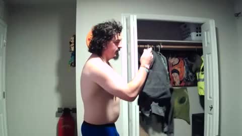 gokugarrison4334 online show from October 14, 4:46 am