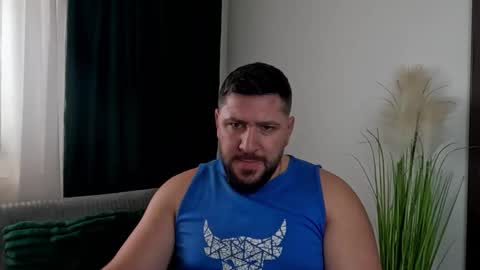 gold_alpha_boy online show from February 28, 12:28 pm